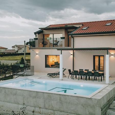 Casa Vitale Tinjan Exteriör bild